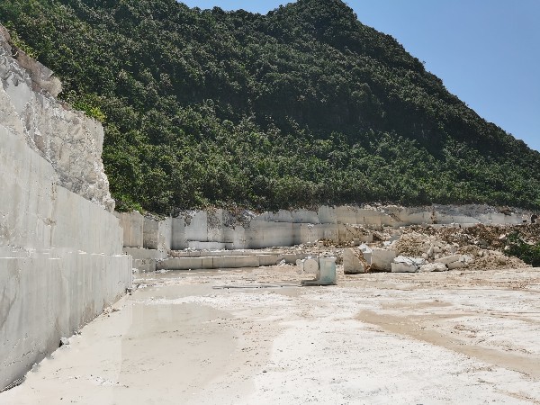 礦山基地四區